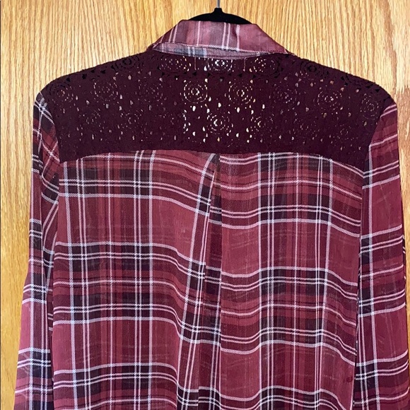 Sheer flannel top - Picture 5 of 9